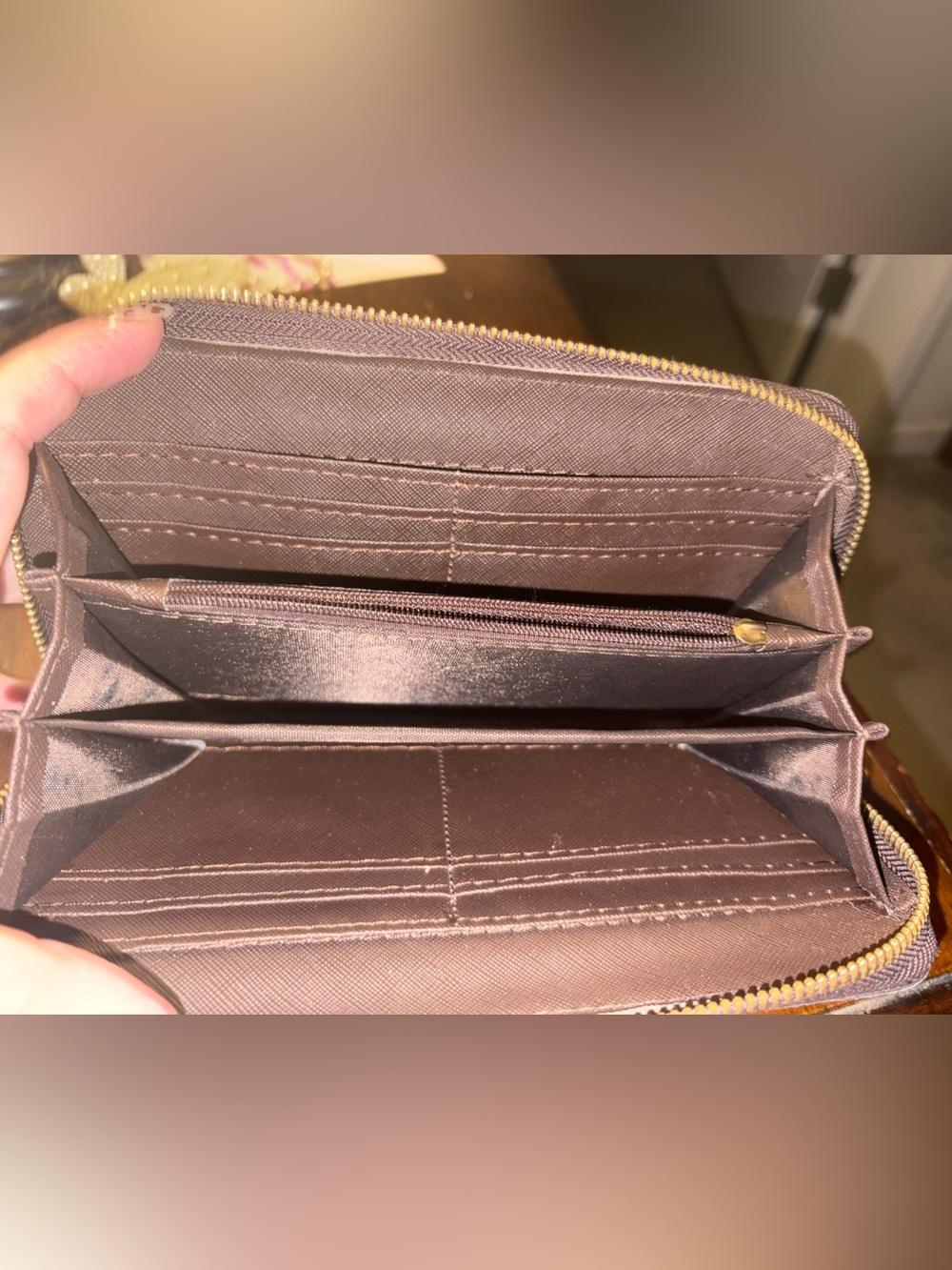 Monogram Zippy Large Wallet - Picture 2 of 2